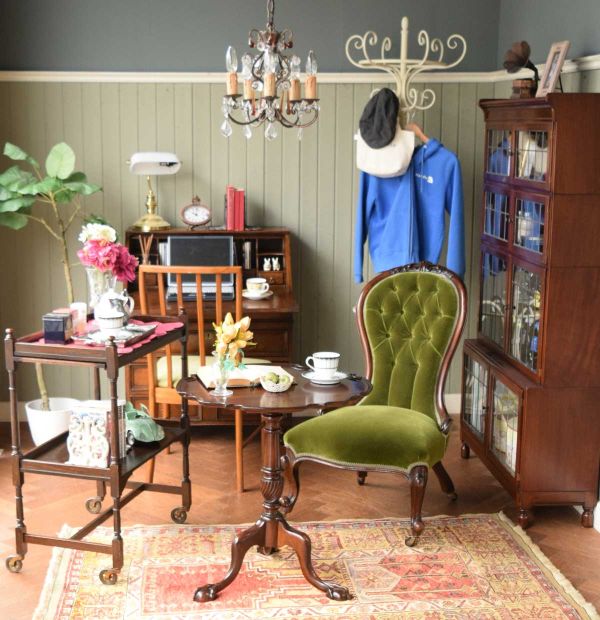 英国アンティークのライティングビューロー、オーク材のおしゃれな