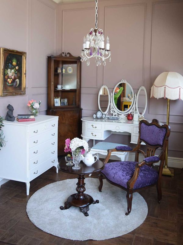 英国アンティークのコーナーキャビネット、マホガニー材のおしゃれな