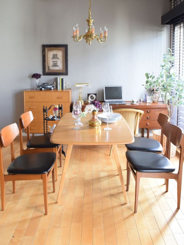 イギリスから届いたおしゃれなビンテージ椅子、北欧スタイルの