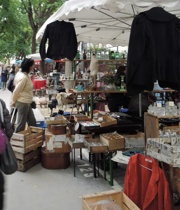 初めてのパリにおすすめ！ヴァンヴ蚤の市とは？【公式】アンティーク