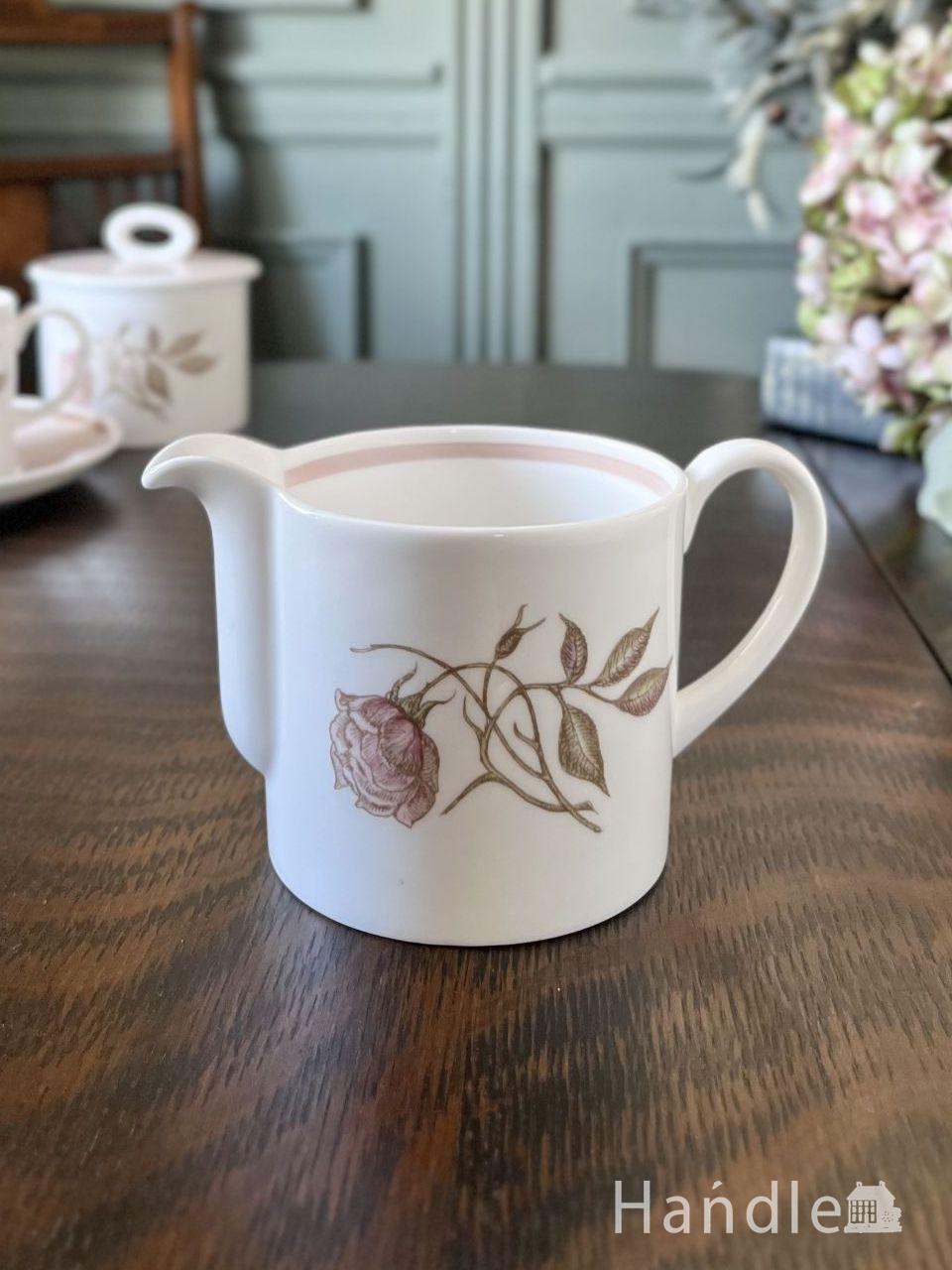 お花の模様がとっても可愛いアンティークのミルクピッチャー、ババリア