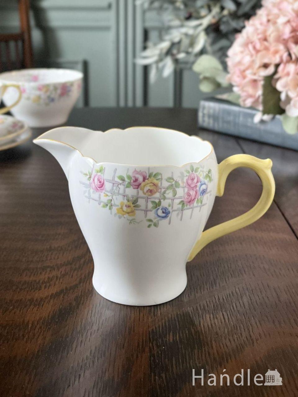 イギリスのアンティーク食器、ロイヤルスタッフォード窯のミルク