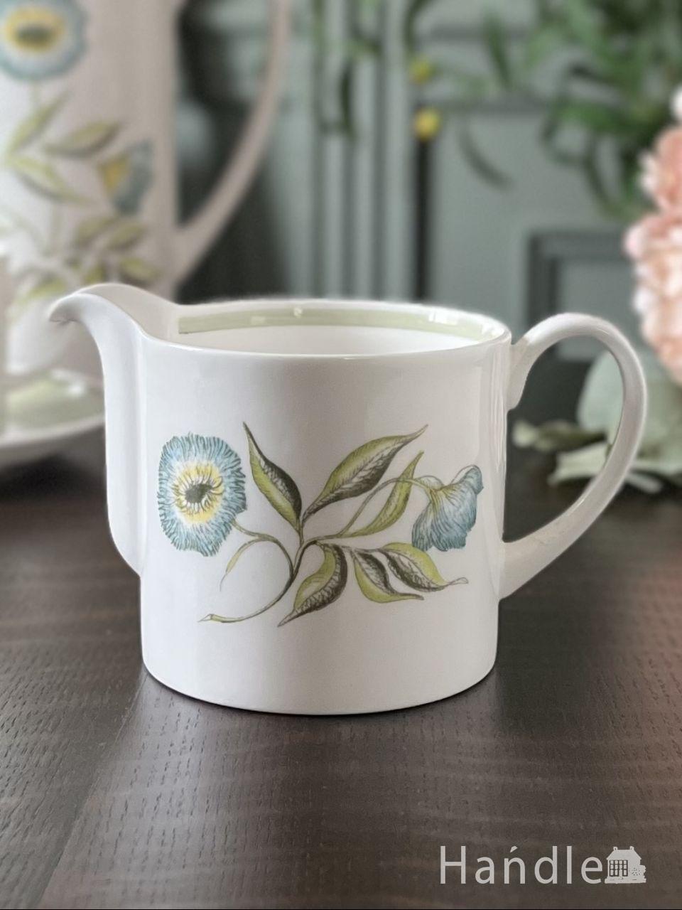 英国のアンティーク雑貨、シルバープレートの優雅なミルクポット