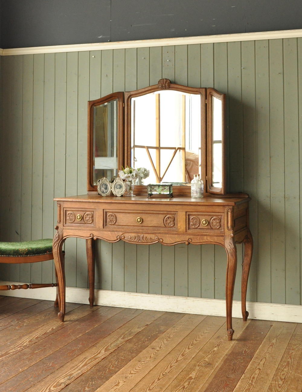 イギリス アンティーク ドレッサー オーク材 ミラーバック 鏡 猫脚 英国