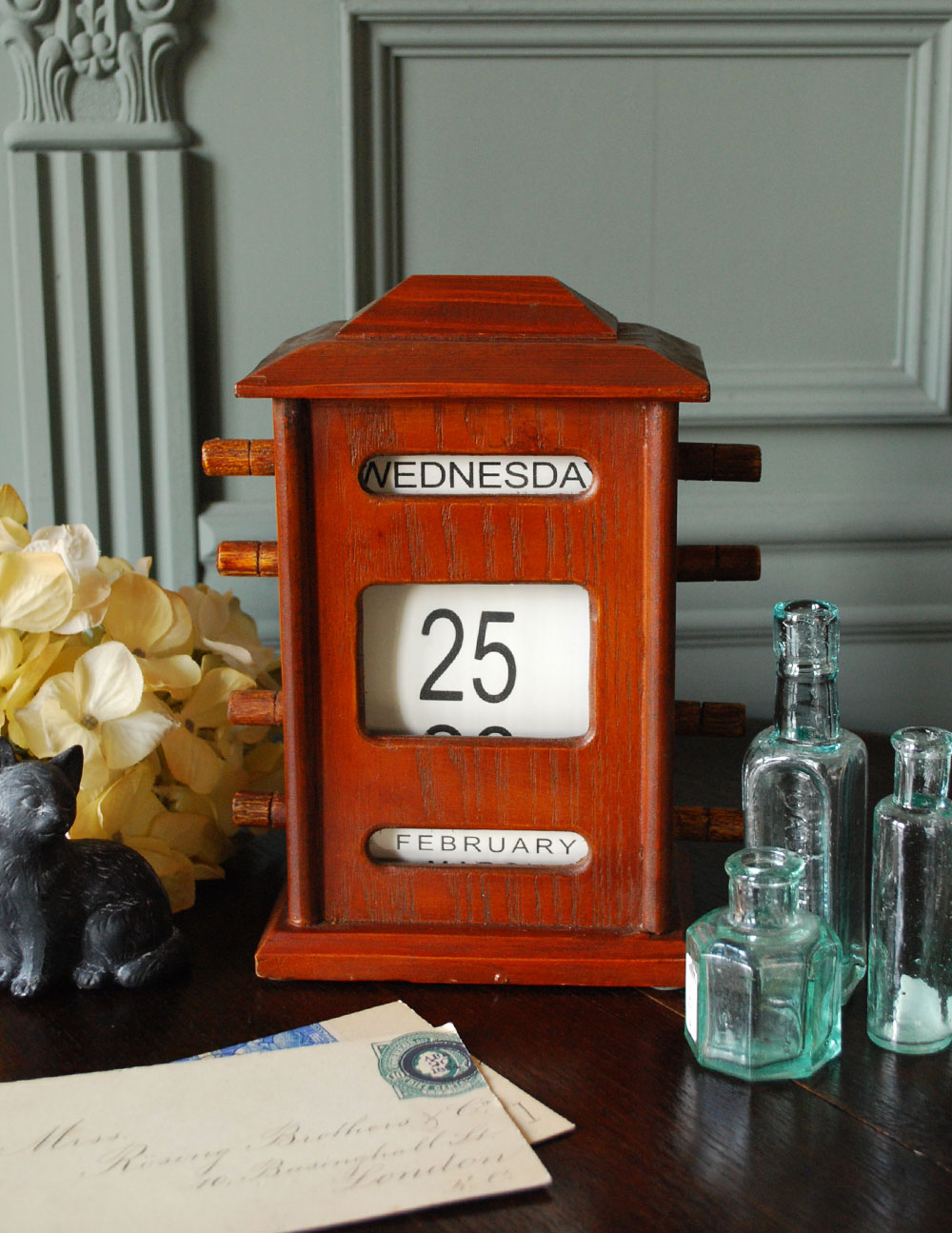 イギリスアンティーク、木製の卓上カレンダー(k-1133-z)｜アンティーク雑貨