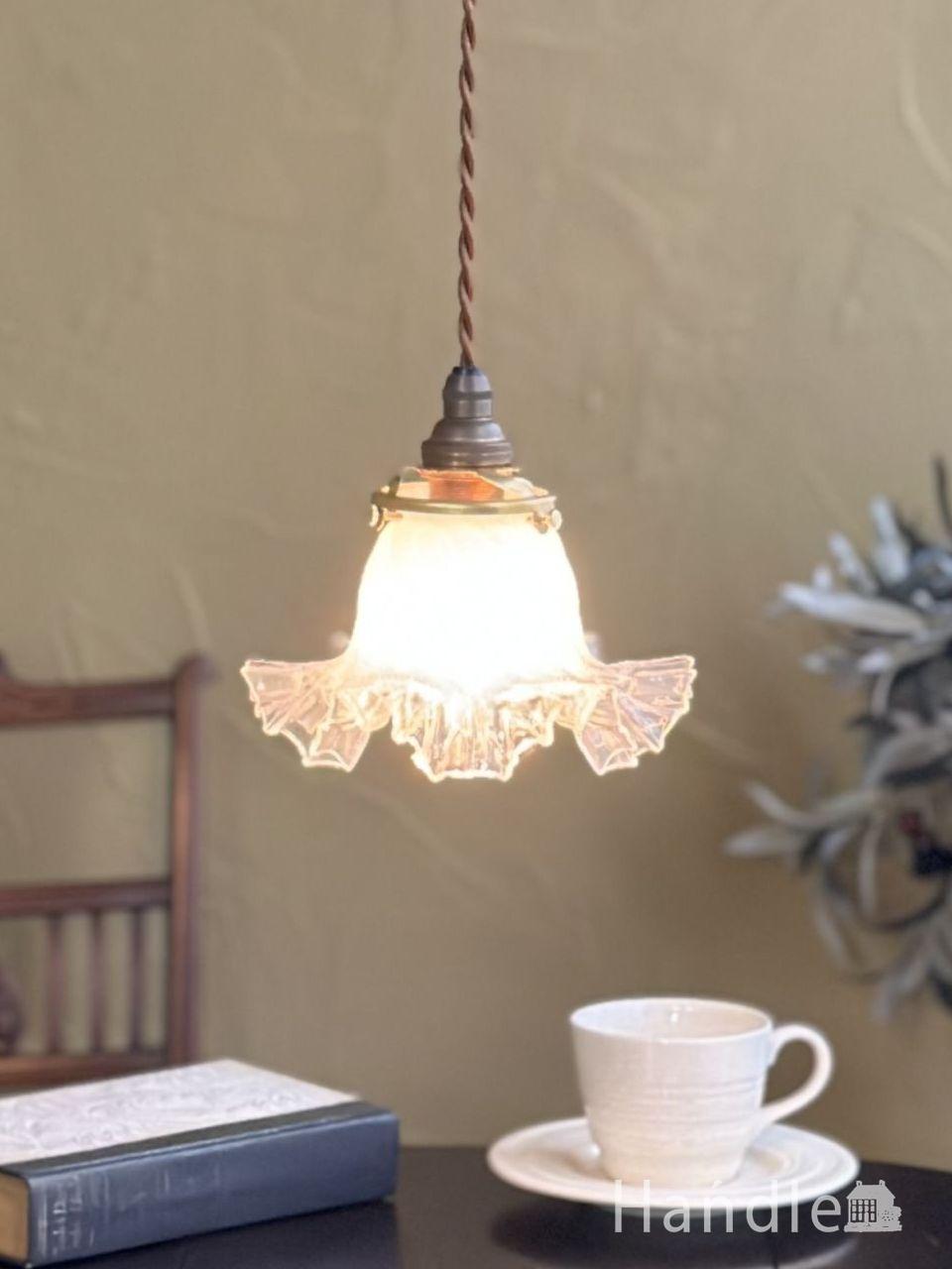 色がとっても美しい・・・アンティークオパールセント シェード