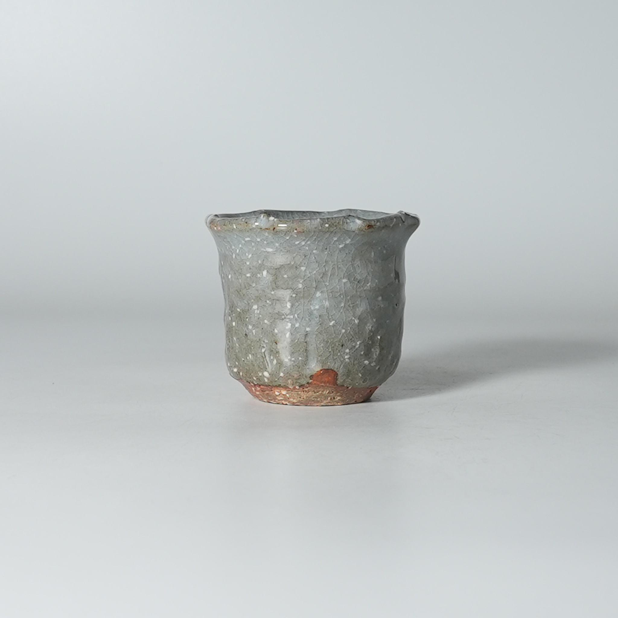 萩ぐい呑 波多野善蔵 県指定無形文化財 萩焼 | 萩焼屋Hagiyakiya