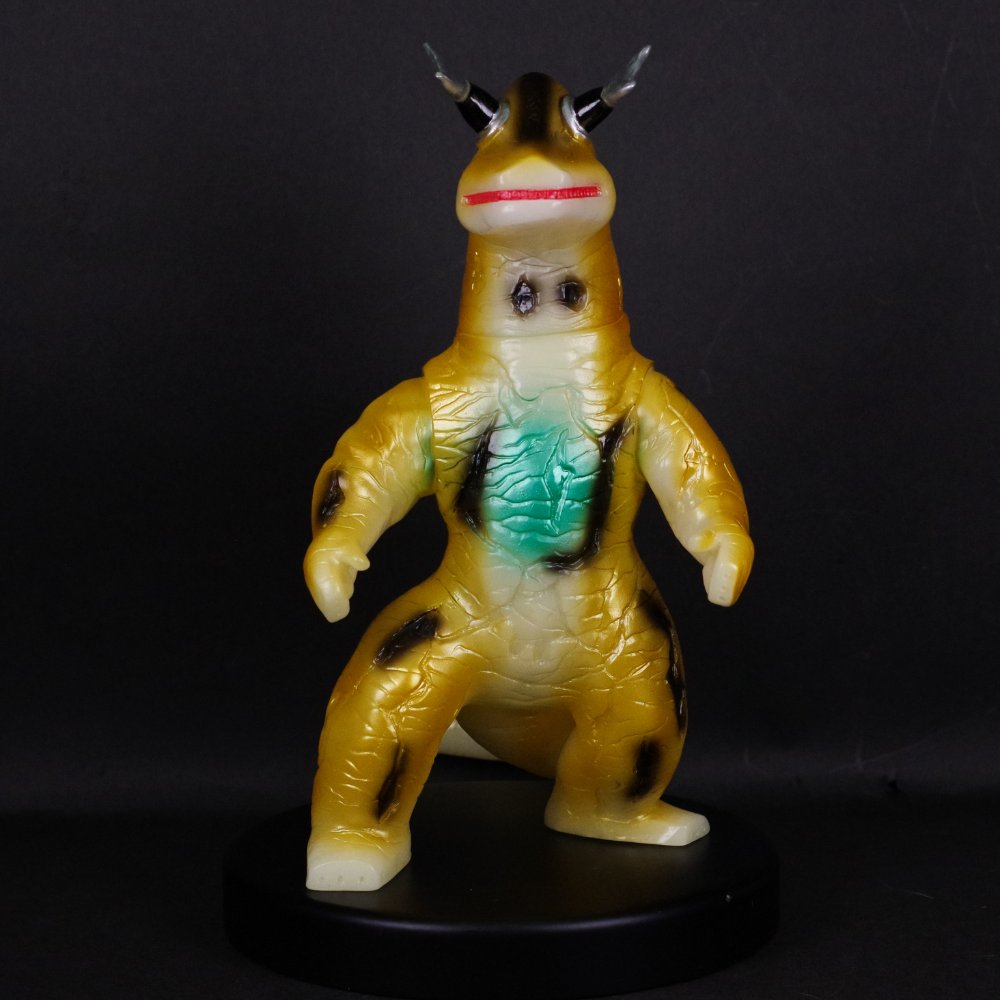 1月30日(火)12時より受注受付開始】【ブルマァク】エレキング(蓄光