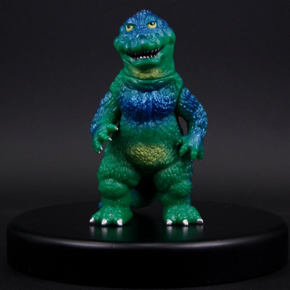 2月8日(日)11時より販売開始】【MAXTOY】ゴジラ(1964)＋モスラ幼虫