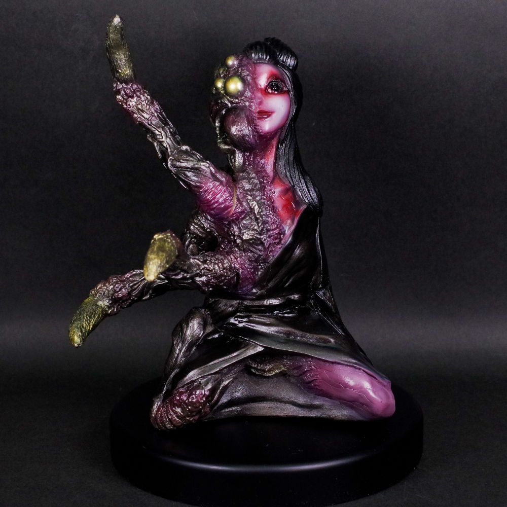 5月29日(月)18時より抽選開始】【ヒカリトイズ】真説・物ノ怪少女 01