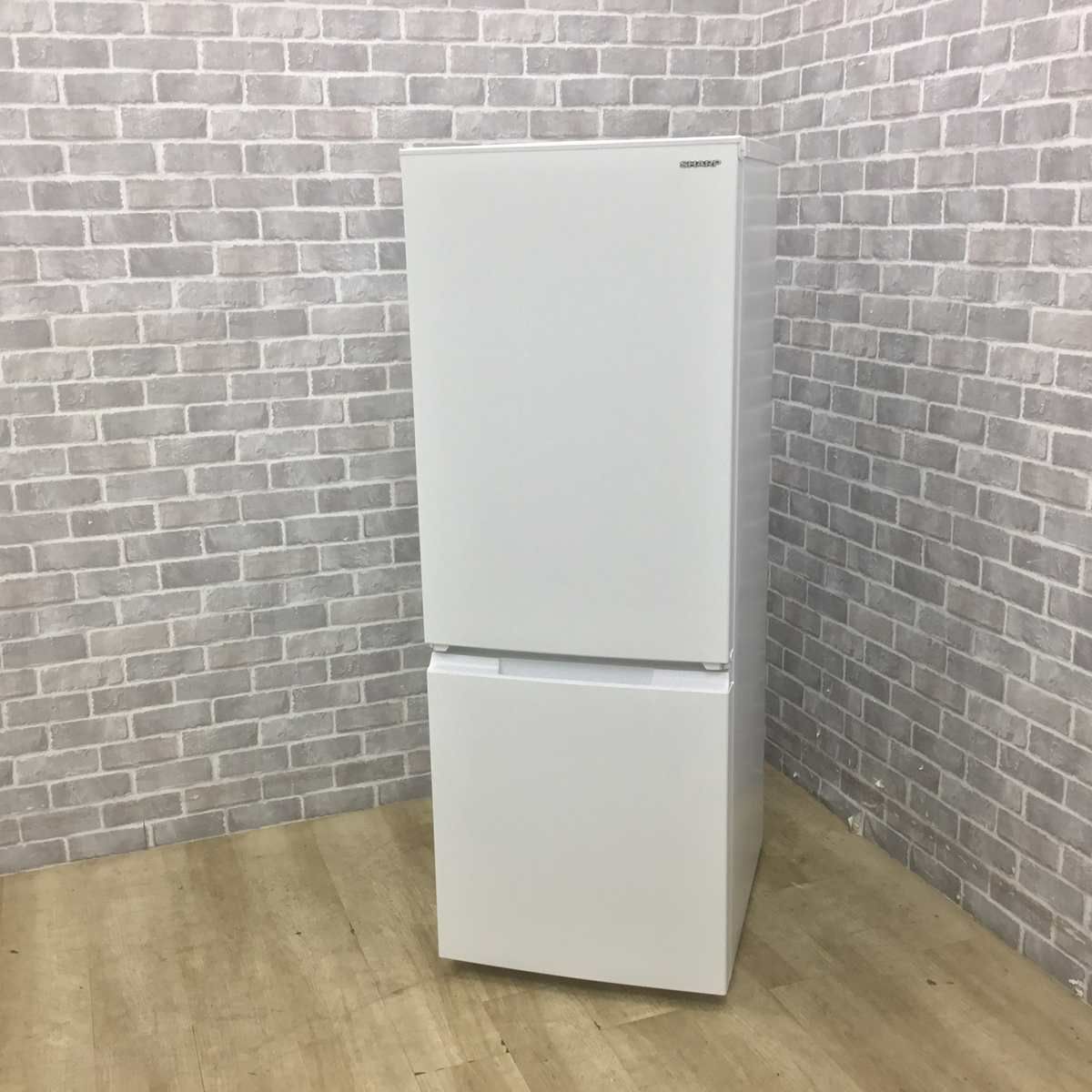 シャープ 冷蔵庫 2ドア 179L つけかえどっちもドア ホワイト SJ-D18K-W