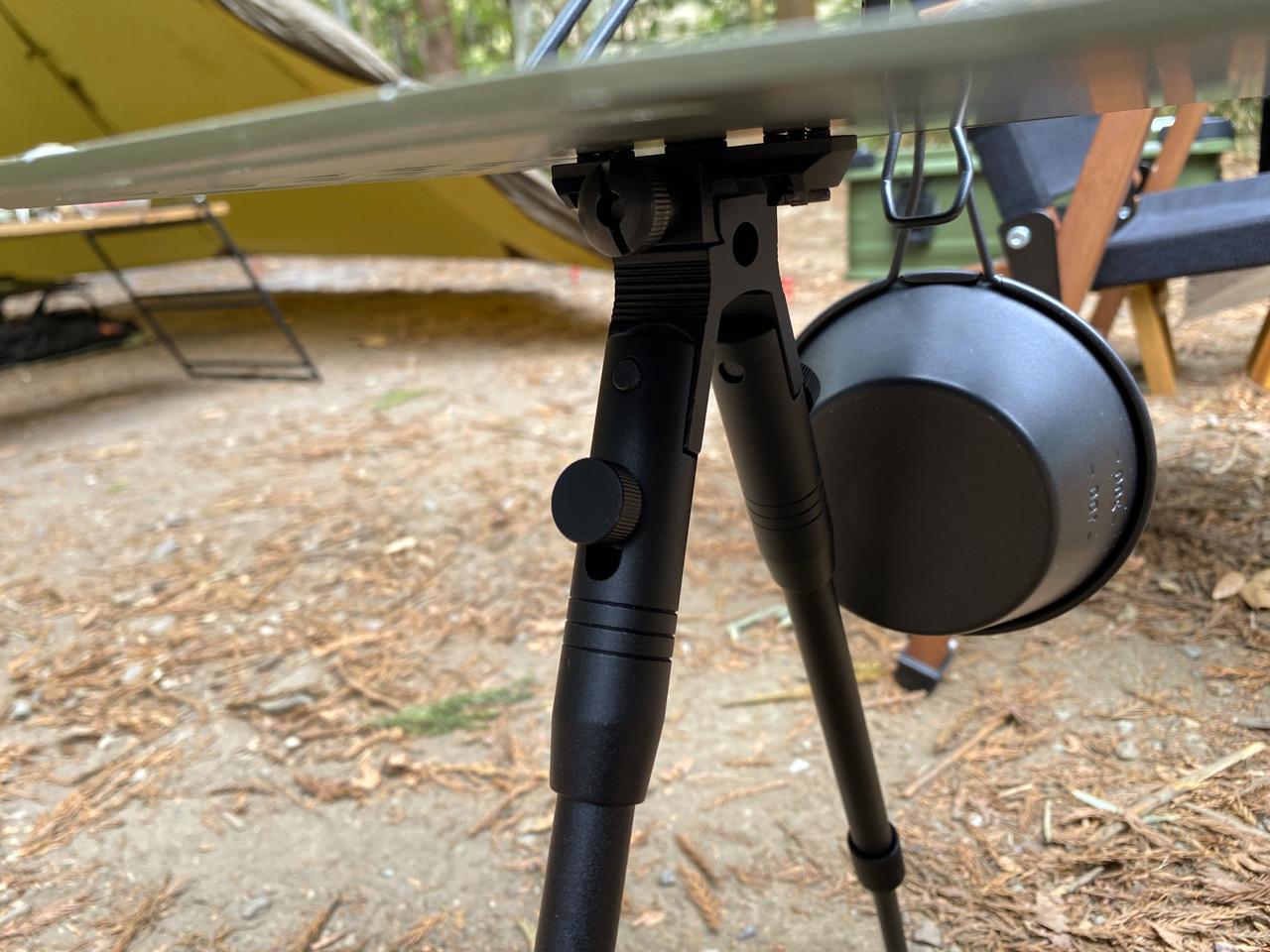 VENTLAXの焚き火サイドテーブル『VLAT-M70』は男心をくすぐる魅力が