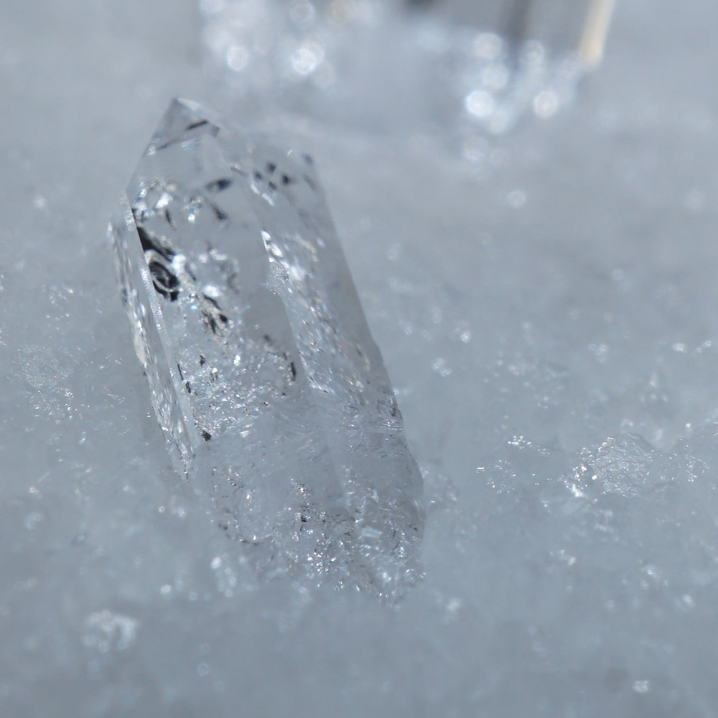 イタリア・カラーラ産 水晶 – 天然石ハッピーギフト