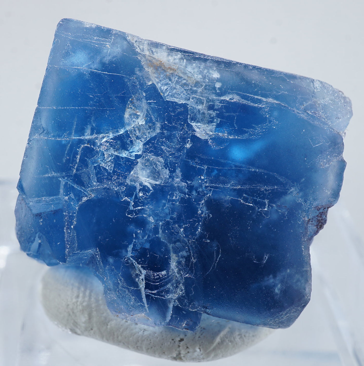 ドイツ ブラックフォレスト産 フローライト – 天然石ハッピーギフト