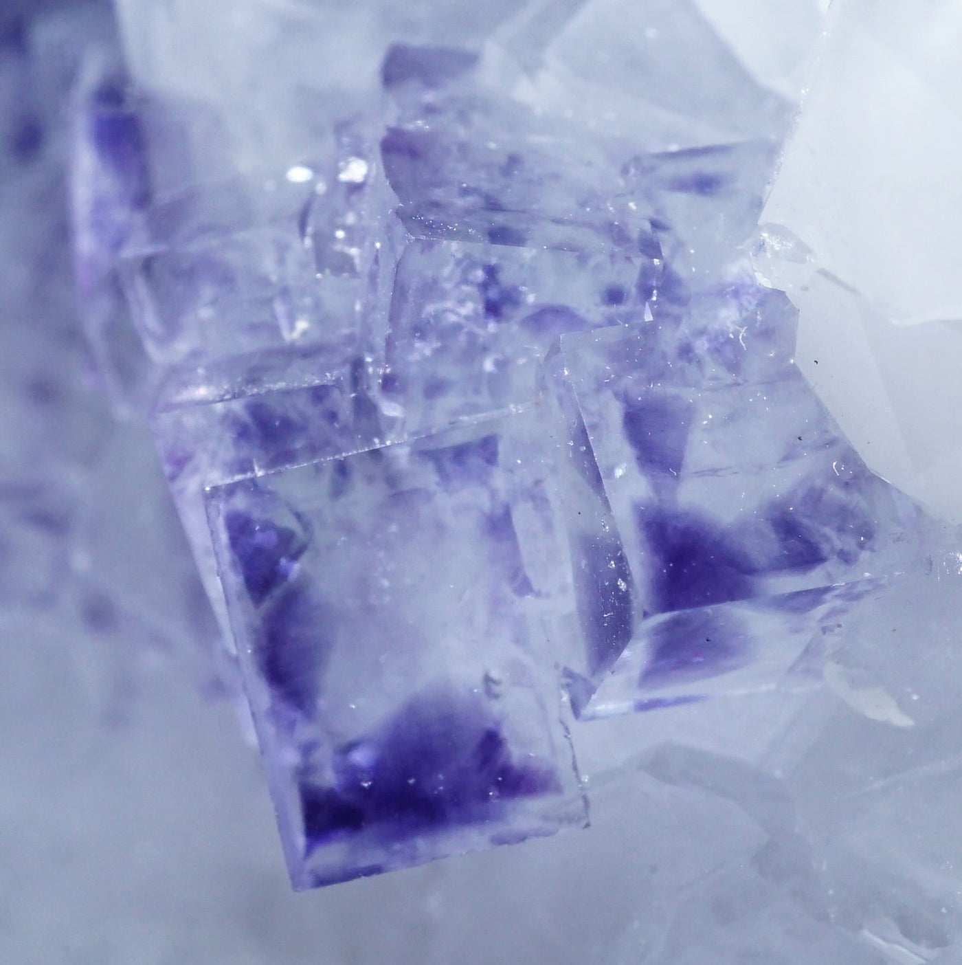 中国 ヤオガンシャン産 フローライト・水晶|ハッピーギフト – 天然石