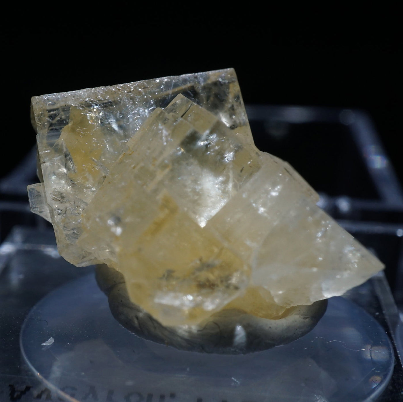 白蛍光》フランス産 フローライト – 天然石ハッピーギフト