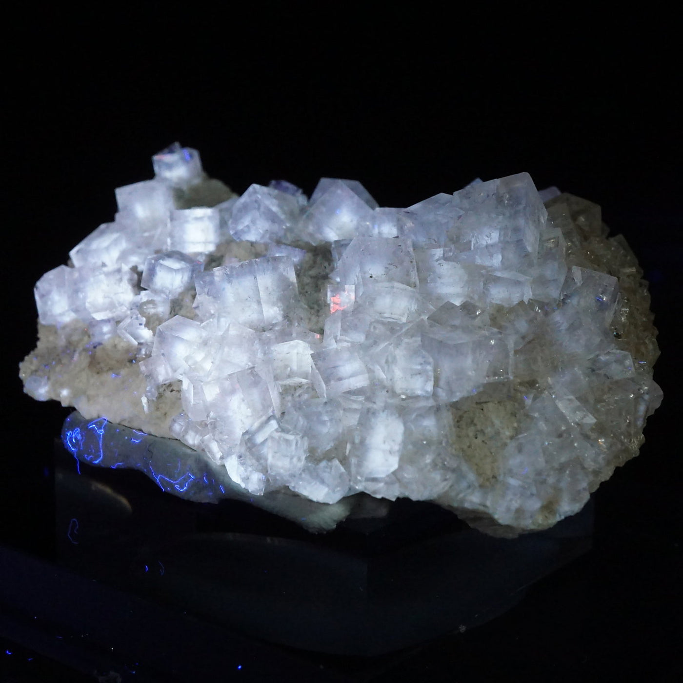 アメリカ・オハイオ州 White Rock Quarry産 フローライト – 天然石