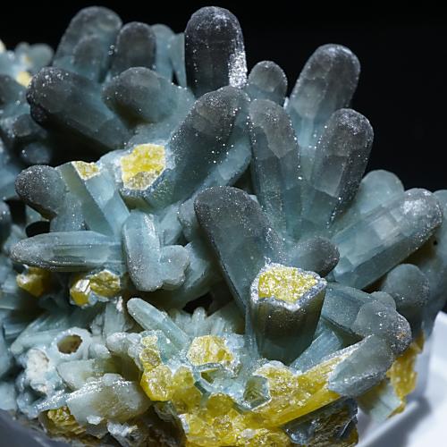 中国 広西チワン族自治区産 プラムボグマイトPlumbogummite (鉛ゴム石