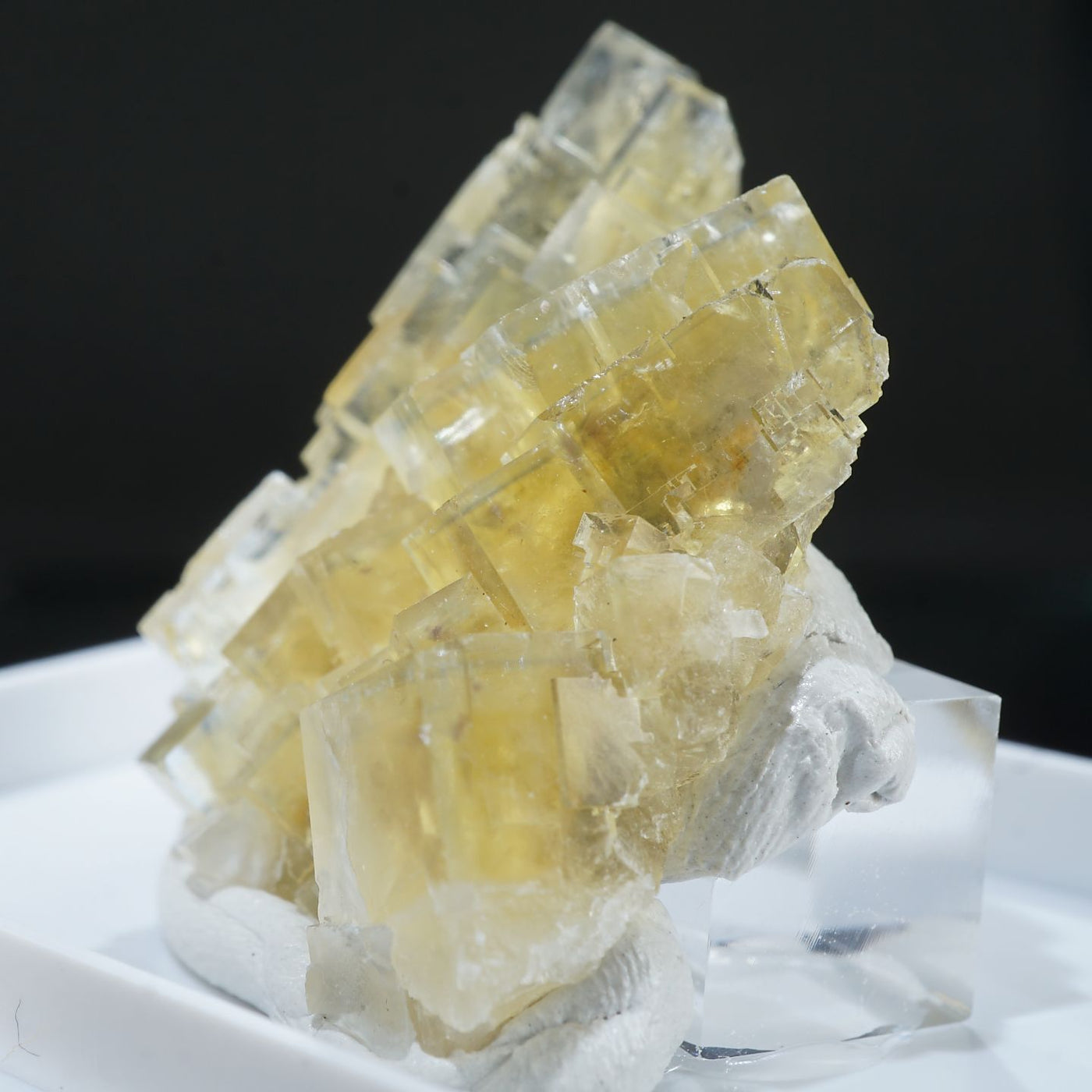 フランス La Barre(ラバール)産 フローライト – 天然石ハッピーギフト