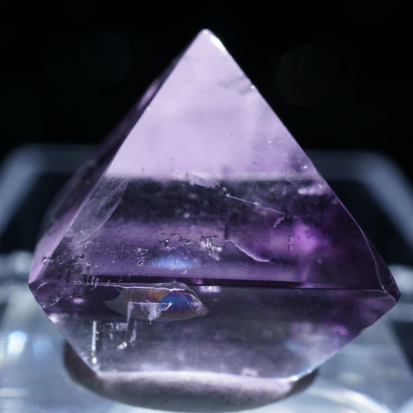 イリノイ州 Cave in Rock産 蛍光八面体フローライト (Polish) – 天然石