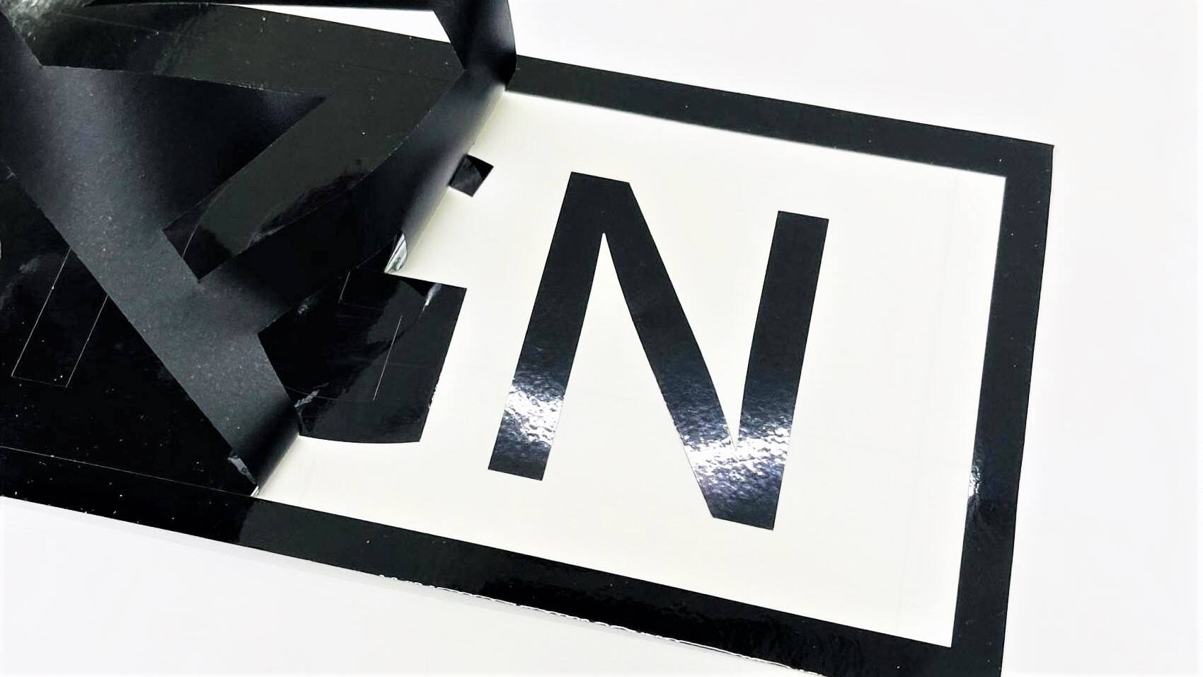 カッテイングシート| 切文字ステッカー | インクジェット出力サービス