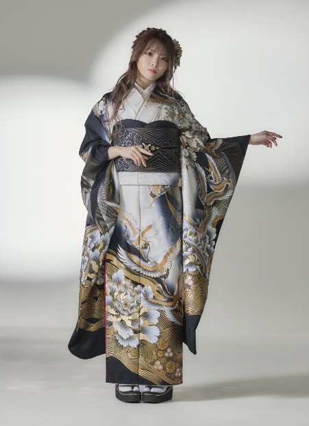 507z14☆紅型振袖 作家物 地紋 古典柄 ホワイト×黒☆美品 成人式 結婚