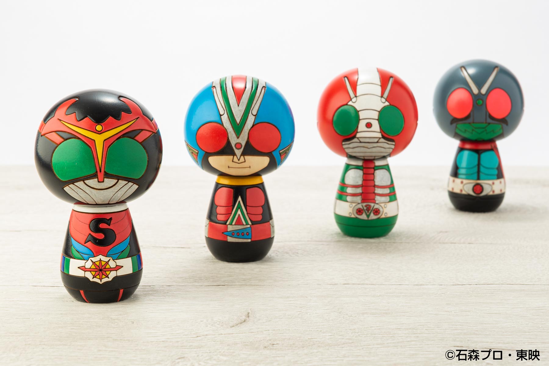 群馬県の伝統工芸「創作こけし」による「仮面ライダー