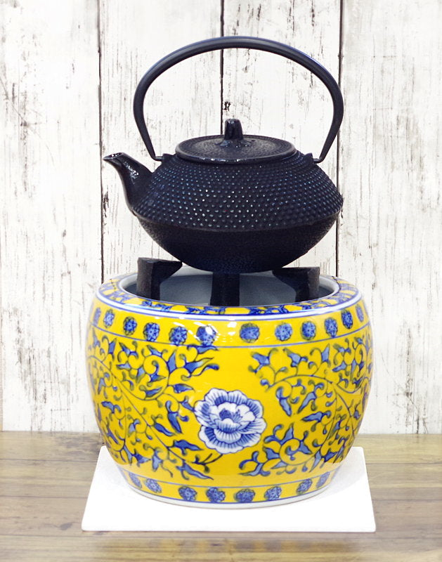 R130 青銅手付角火鉢 四方瓶掛 底五三桐蝶文 五徳 火鉢