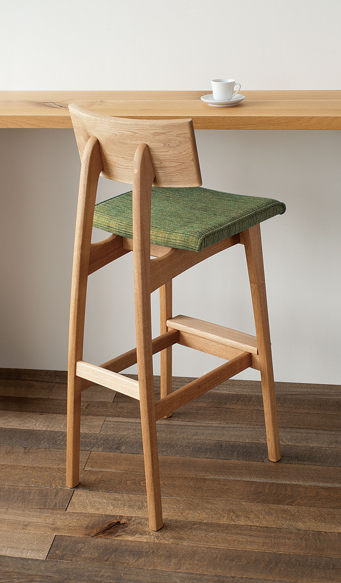 森のことば カウンターチェア（張り座） | 飛騨産業株式会社【公式