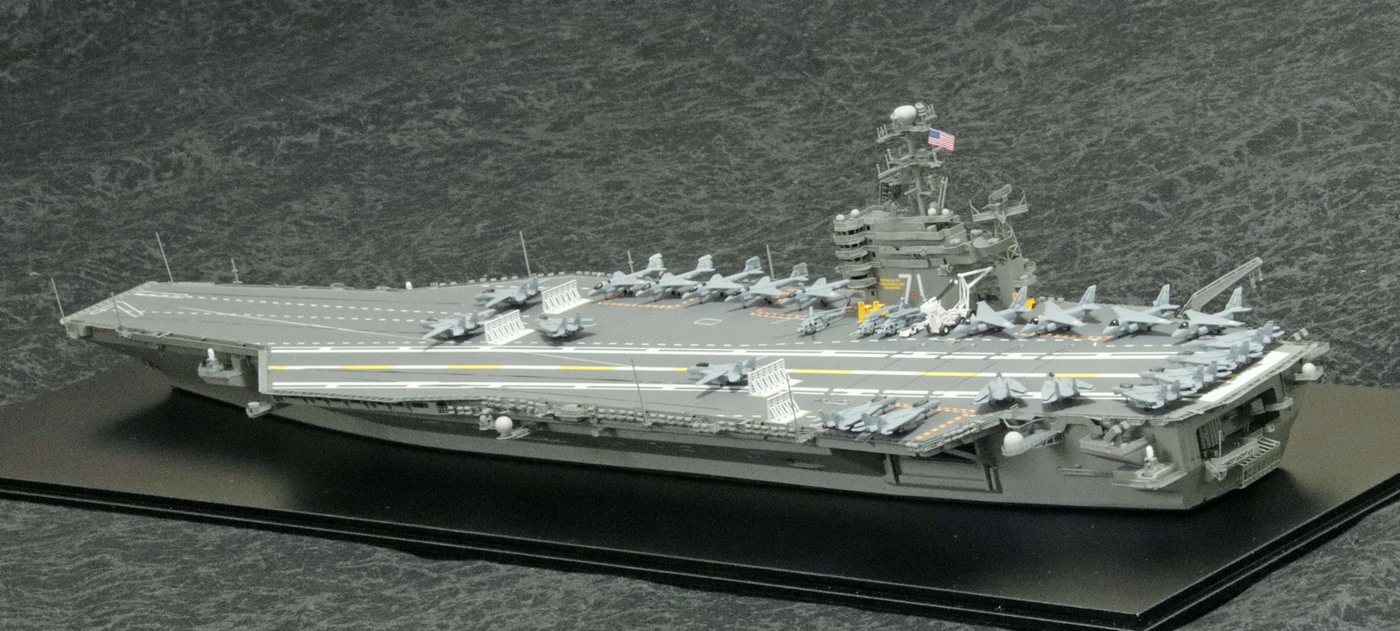 1/700航空母艦「CVN-71 セオドア・ルーズベルト」完成写真 その1
