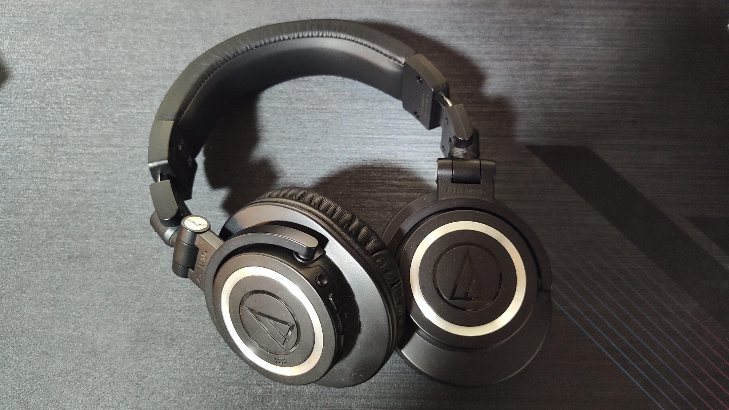レビュー】オーディオテクニカのATH-M50xBT2を1年使ってみた感想 | ひ