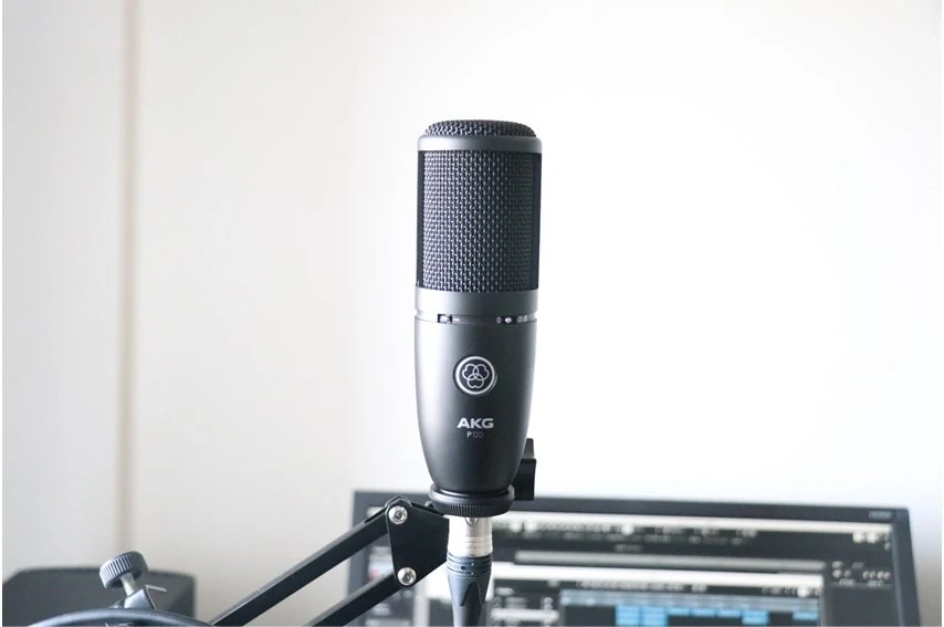 AKG P220をレビュー。1万円半ばで充実した付属品のコンデンサーマイク