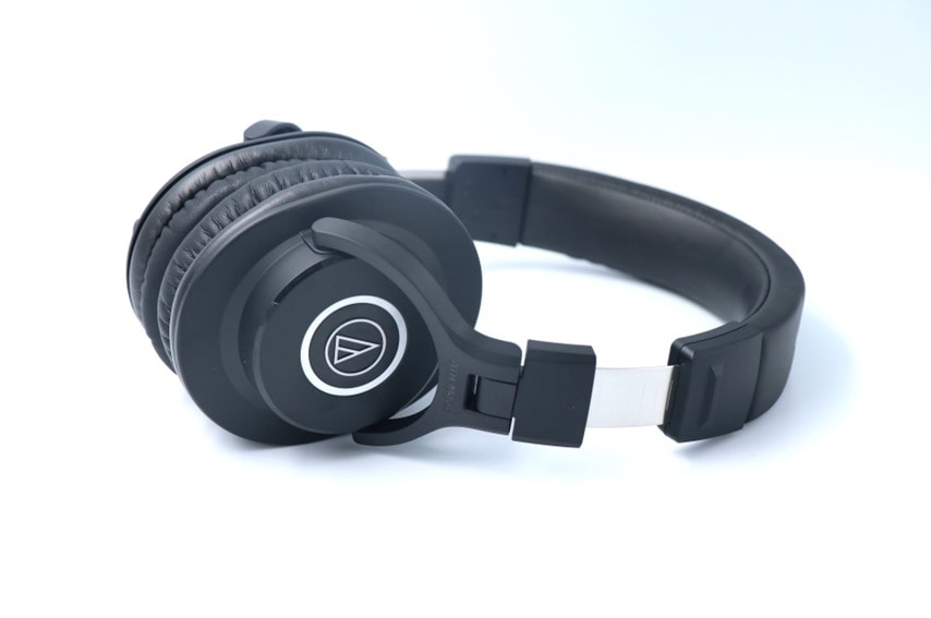 audio technica ATH-M40xをレビュー。フラットな特性で正確に