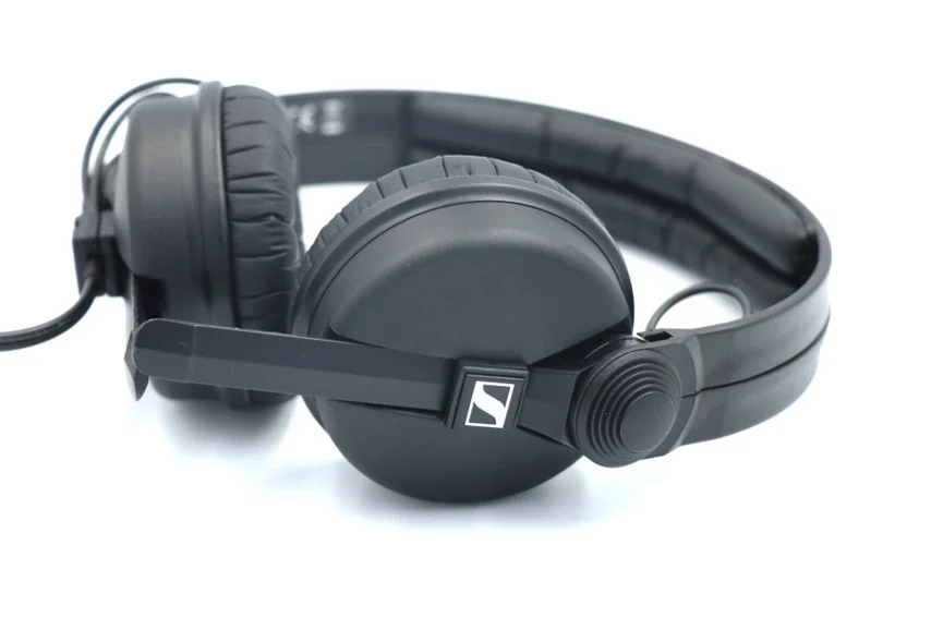 SENNHEISER HD 25をレビュー。DJ用モニターヘッドホンの業界標準機