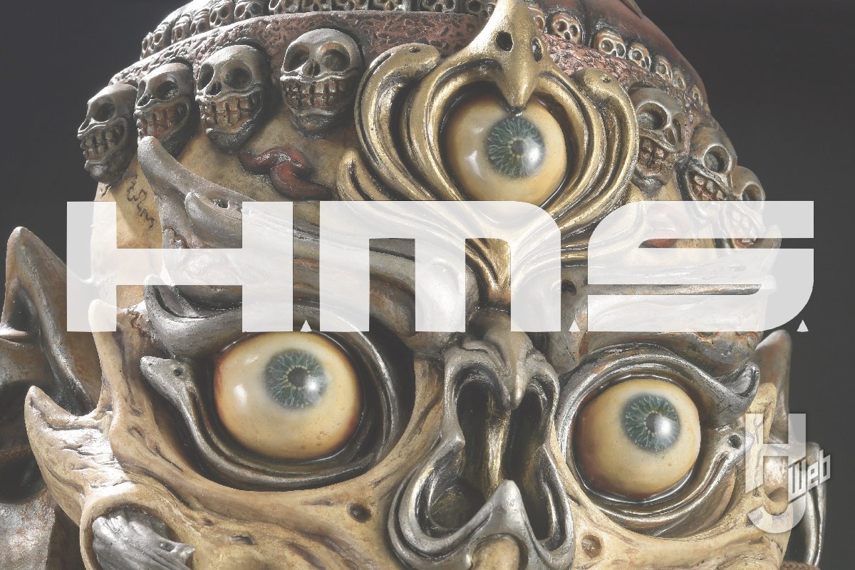 怪獣造形などで活躍中の麻生敬士によるチベット仏教の法具を模した