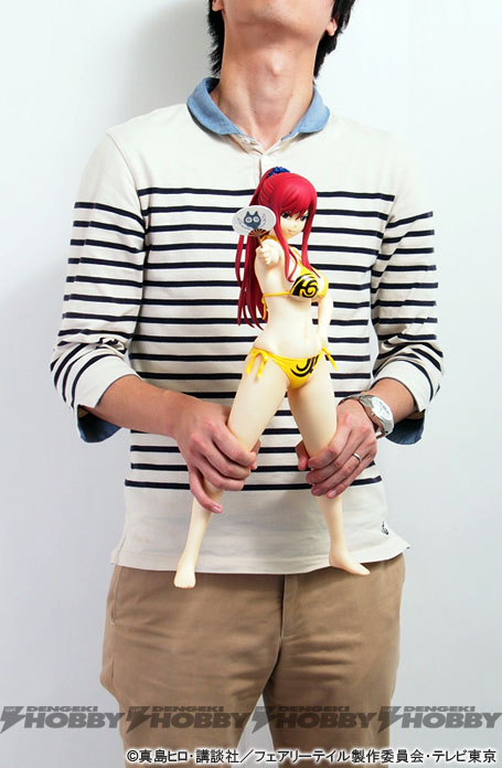 アニメ『FAIRY TAIL』のエルザ・スカーレットが巨大ソフビフィギュア