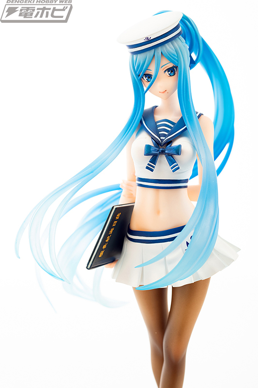 圧倒的透明感に見惚れる!!『蒼き鋼のアルペジオ』タカオがセーラー服に