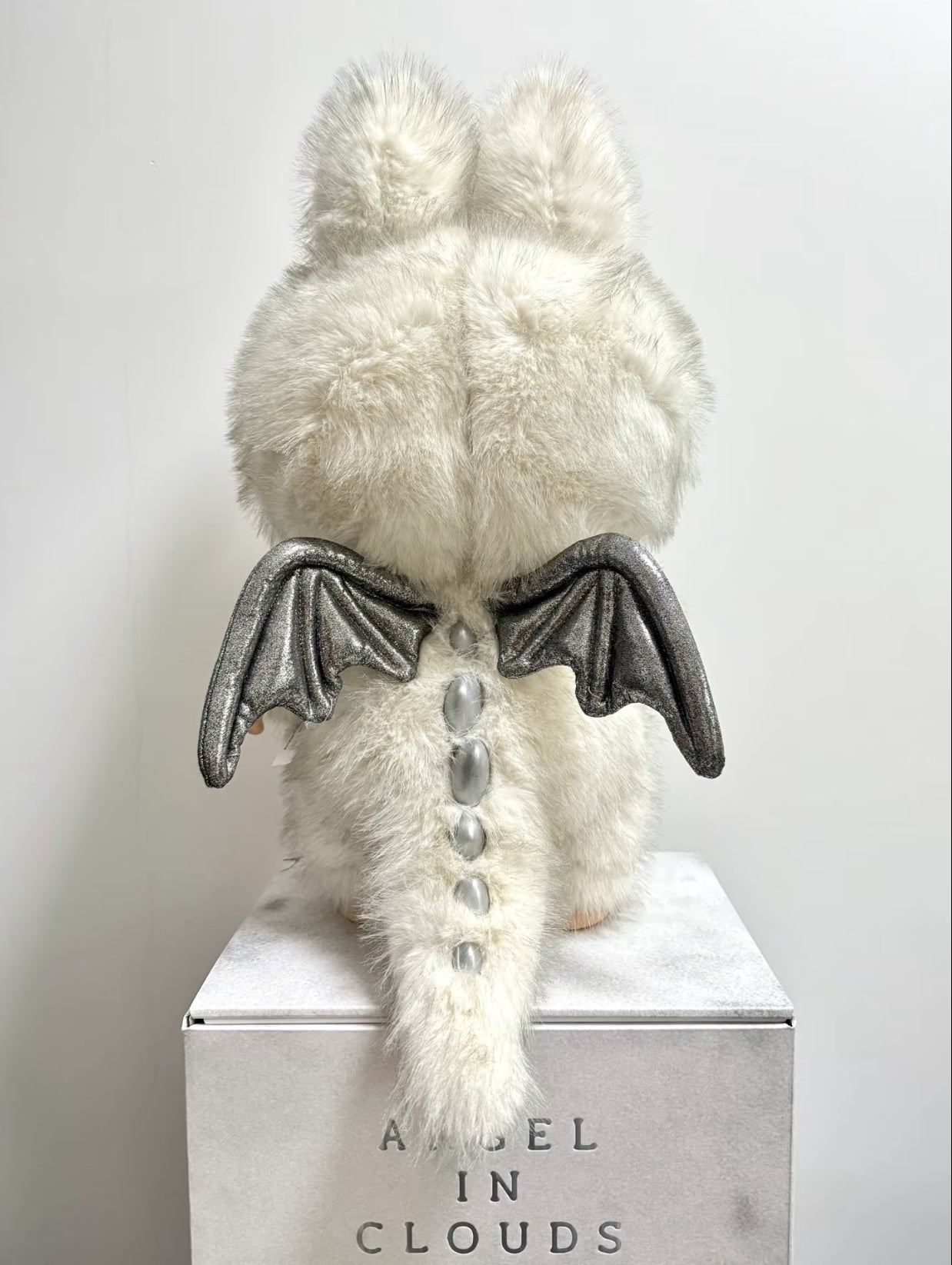 Y's-66624様THE MONSTERS ANGEL IN CLOUDS Amazon.com: POP MART The