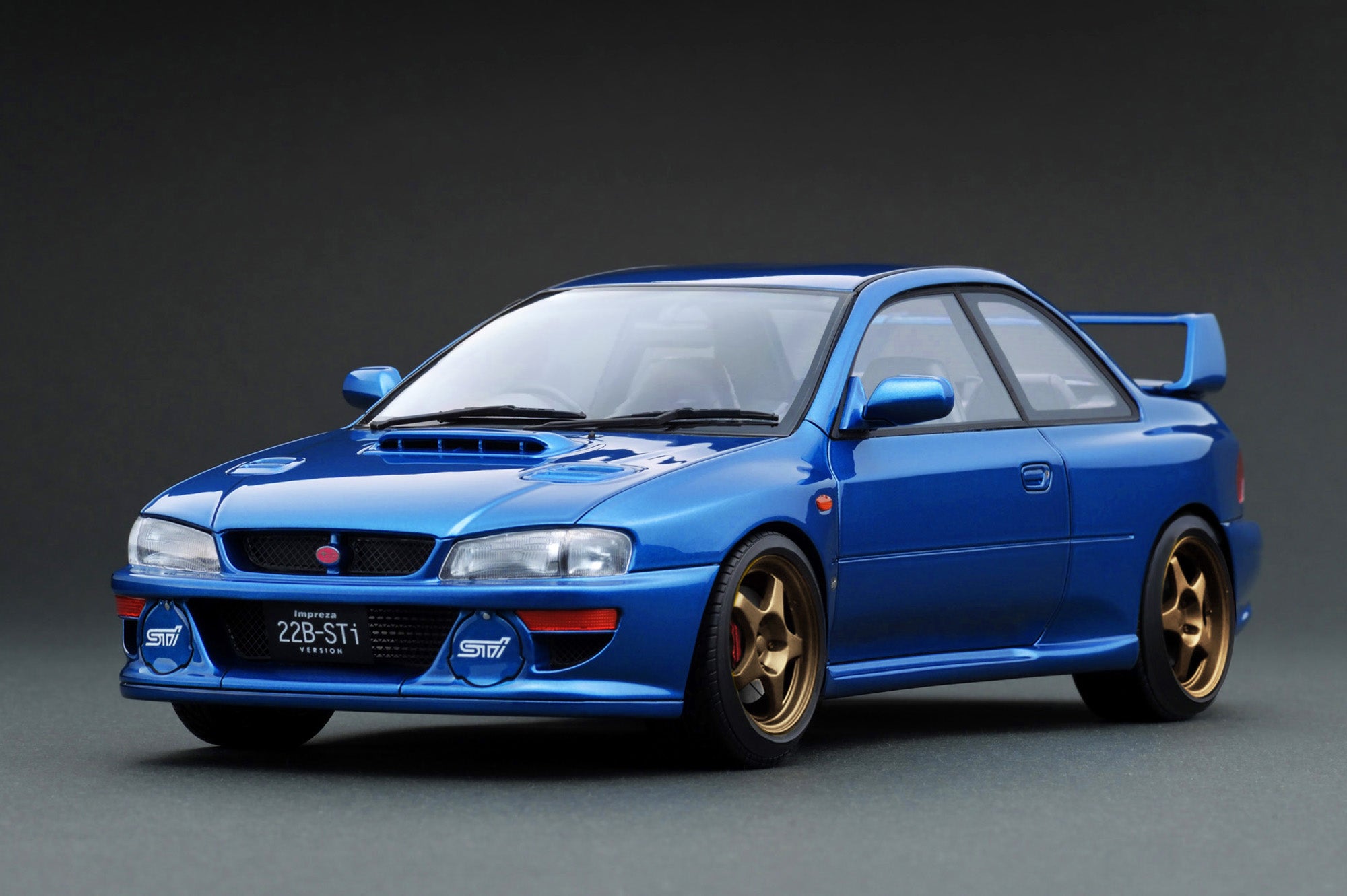 Ignition Model 1:18 SUBARU Impreza 22B-Sti Version (GC8改) Blue