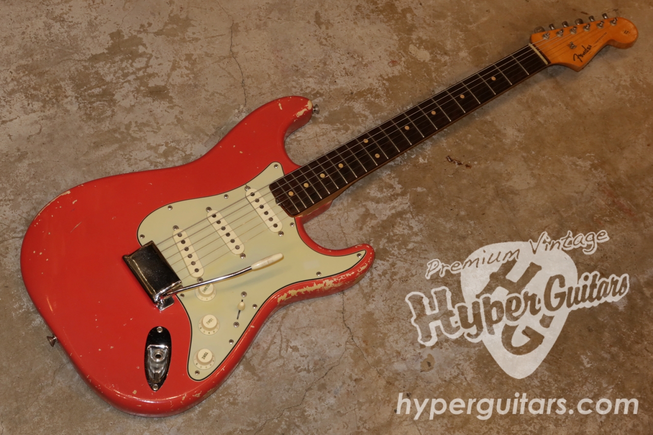 Fender ストラトキャスター レッド