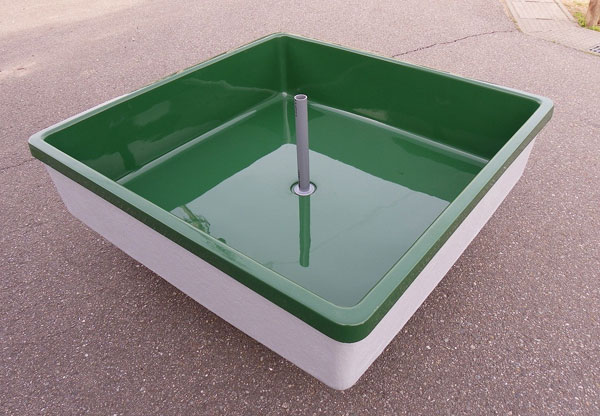 美品FRP発泡張り仕様水槽 引取り限定 美品FRP発泡張り仕様水槽 引取り
