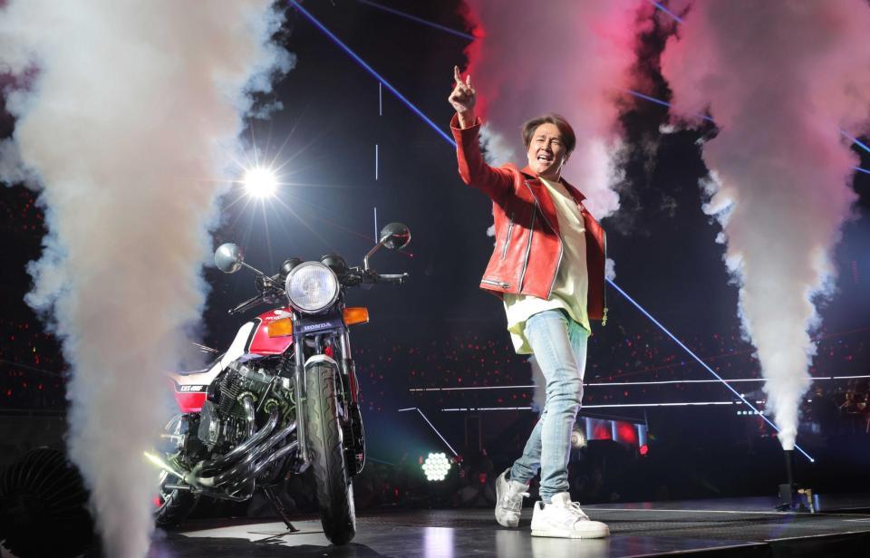 ○近藤真彦KONDOレーシング祝還暦武道館タオルセット