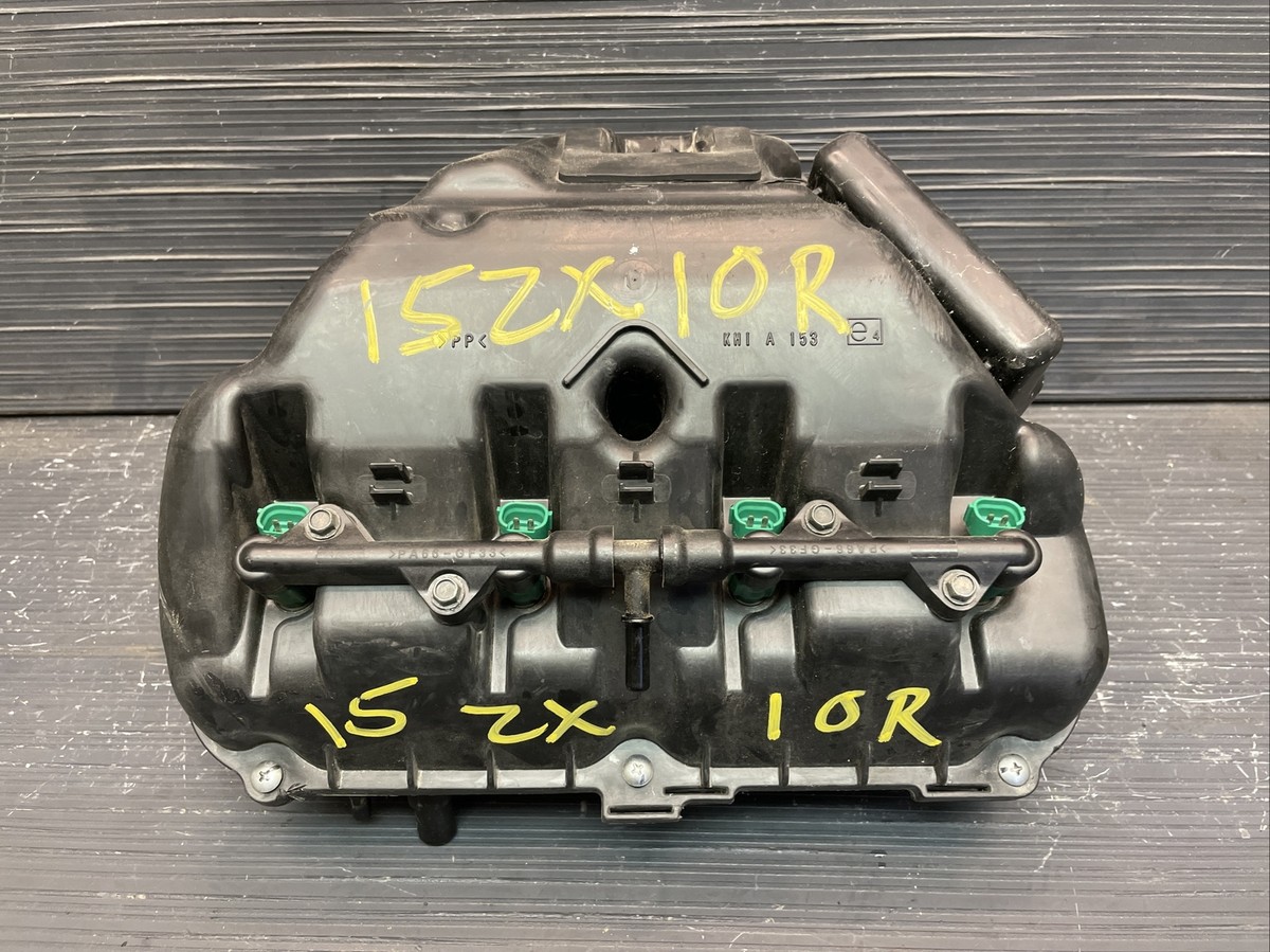 2015 Kawasaki Ninja ZX10R Airbox assembly secondary injectors