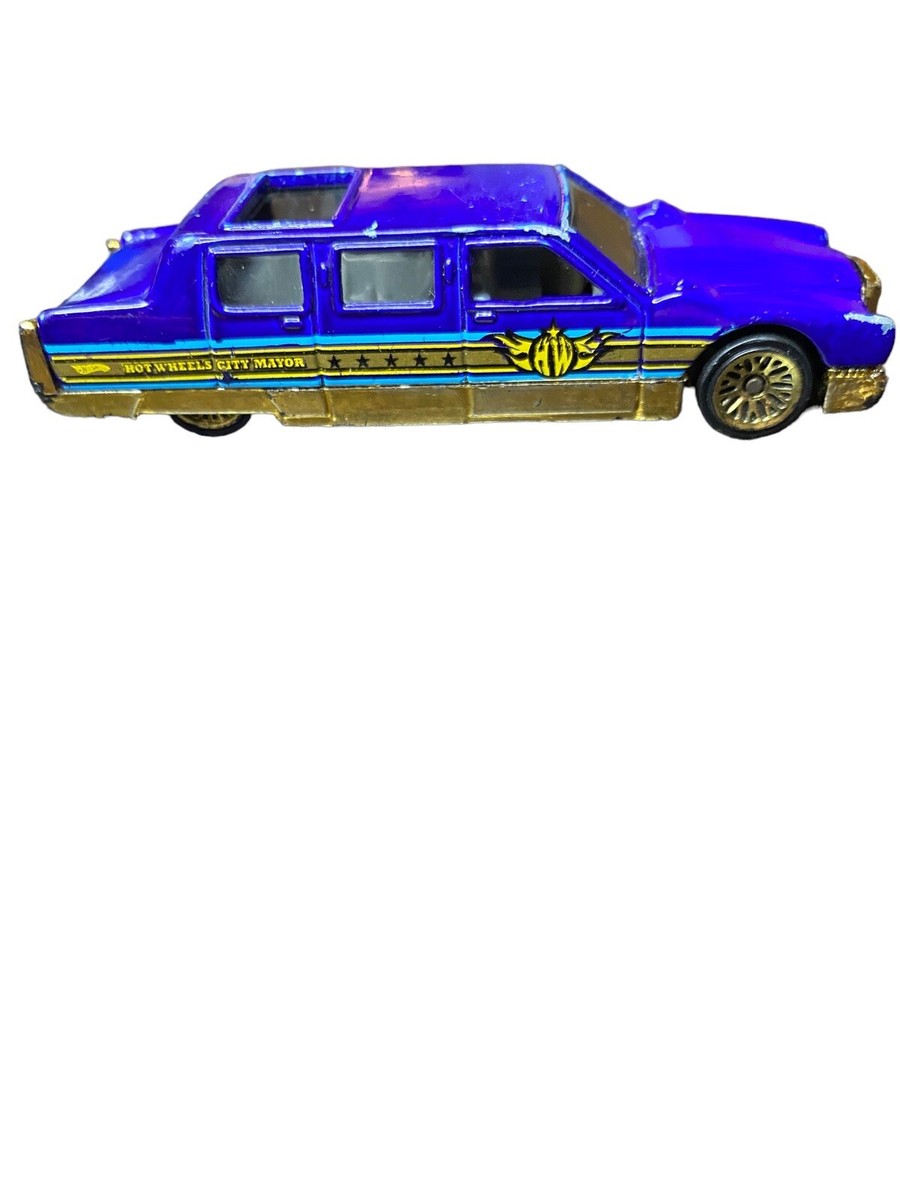 Vintage 1990 Hot Wheels - Blue Limousine “City Mayor” w/ Gold Trim