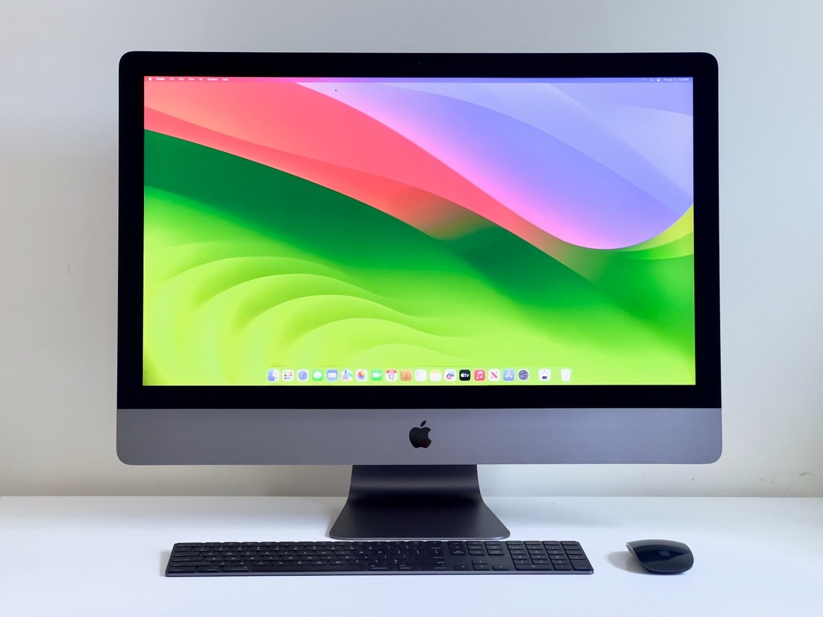 Apple iMac Pro ・ 18-core 2.3GHz ・ 512GB RAM ・ 4TB SSD ・ Vega
