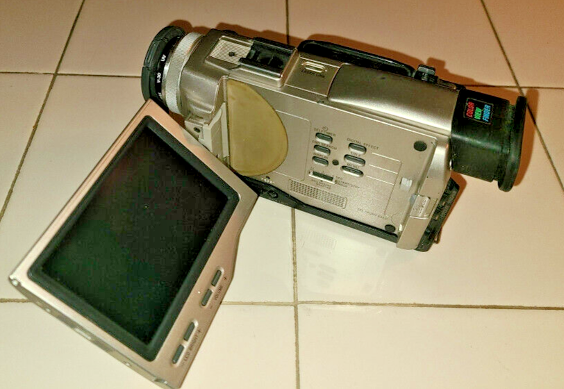 Sony DCR-TRV8K mini DV デジタル・ビデオカメラ