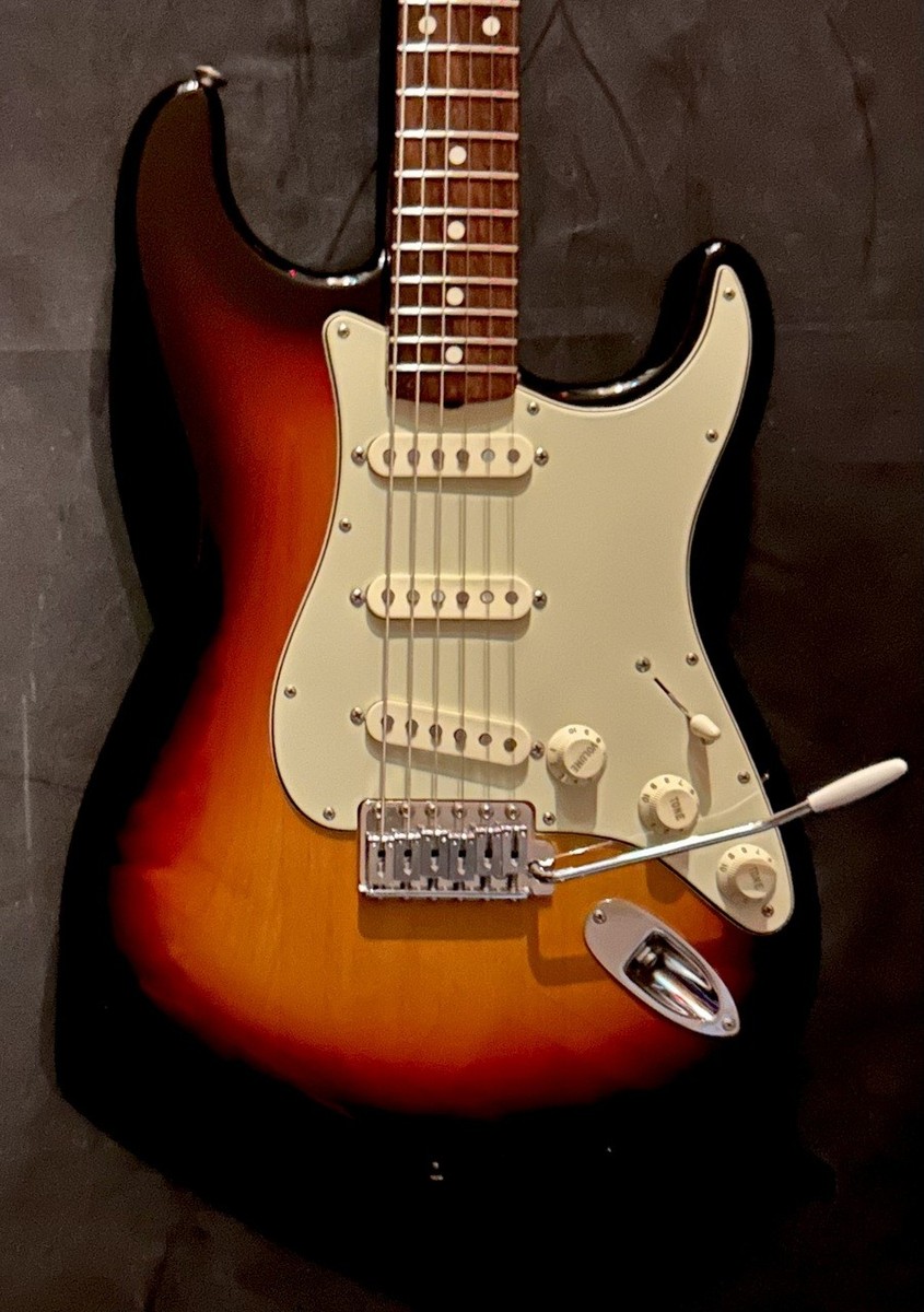 Fender Mexico Classic Series '60s Stratocaster Used Electric