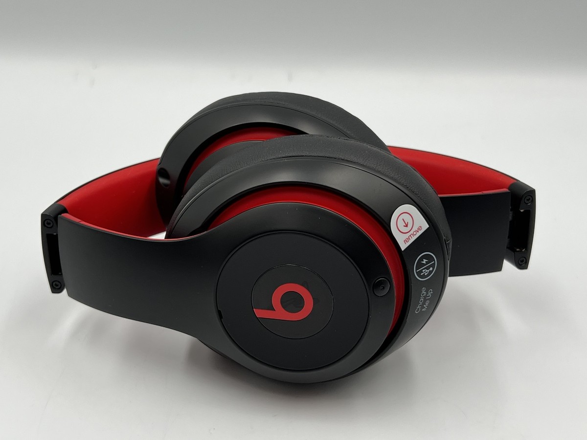 良品☆ BEATS STUDIO3 WIRELESSマットブラック 良品⭐️BEATS STUDIO3