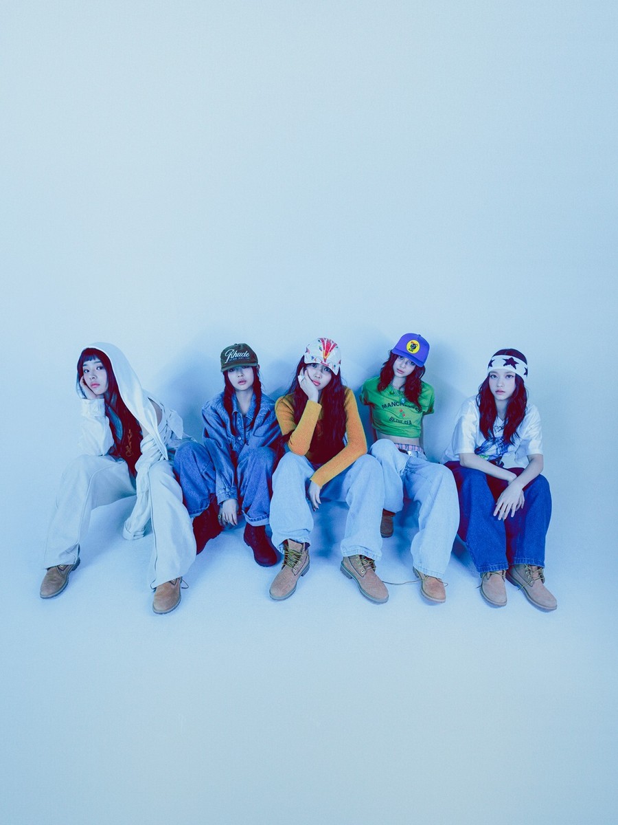 NewJeans Album Supernatural NJ X MURAKAMI Cross Bag MINJI Ver. CD+