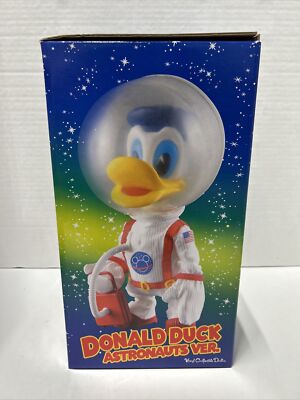 2018 Medicom Toy VCD Mickey Mouse Astronaut Ver. Disney Vinyl